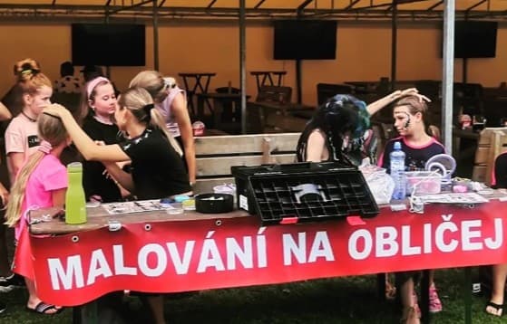 Facepainting & Glitter